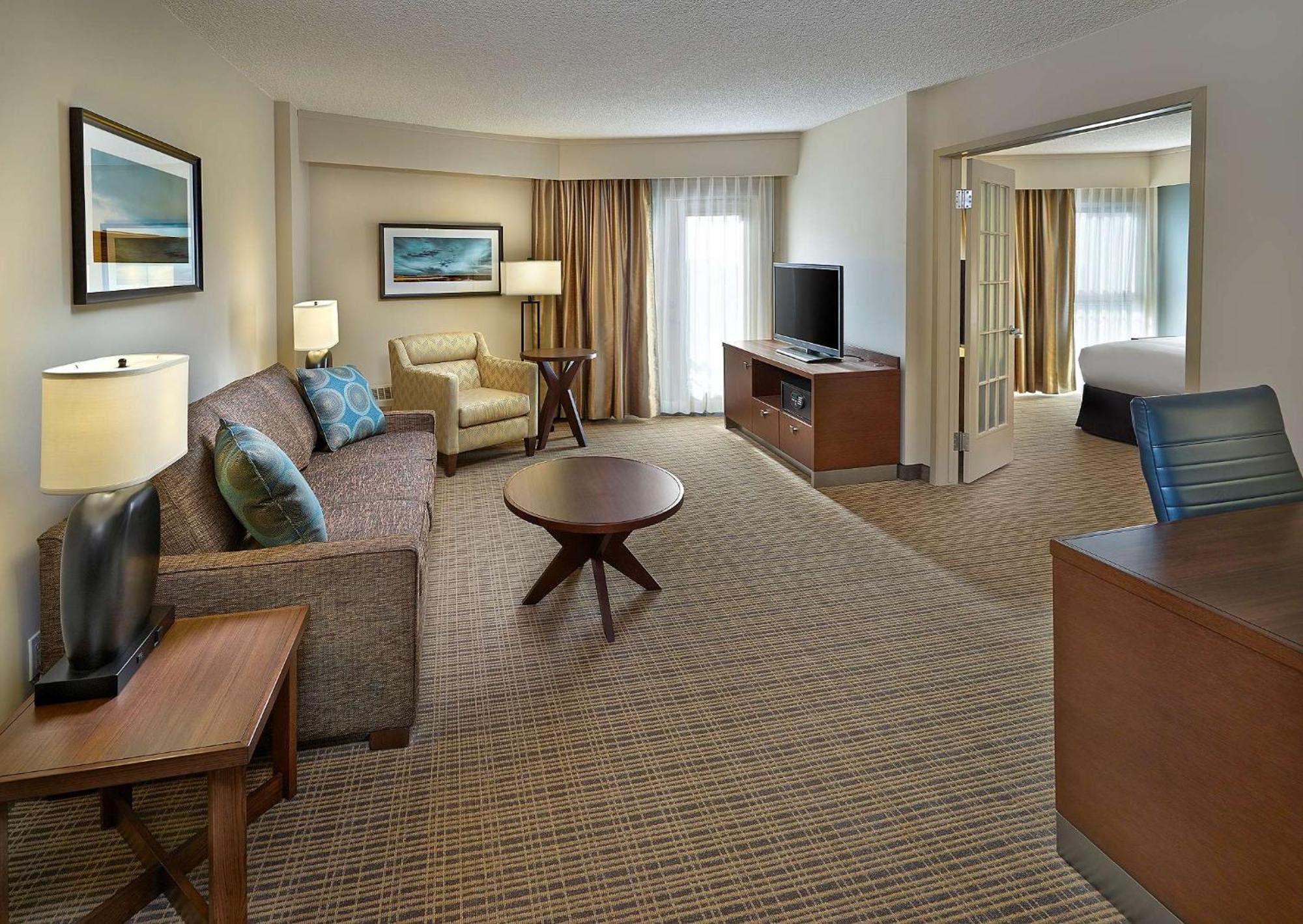 Doubletree By Hilton Hotel & Conference Centre Regina Bagian luar foto