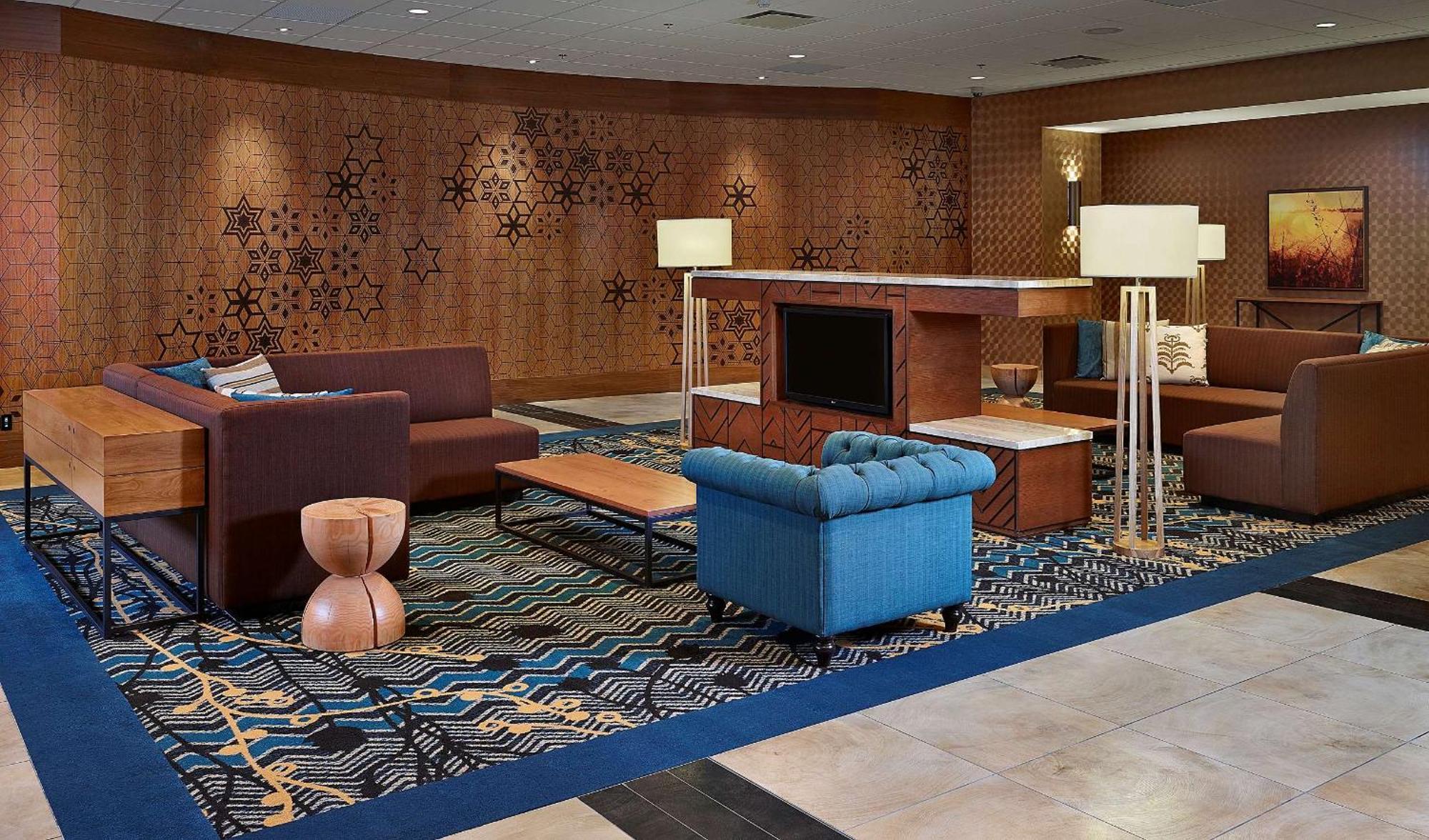Doubletree By Hilton Hotel & Conference Centre Regina Bagian luar foto