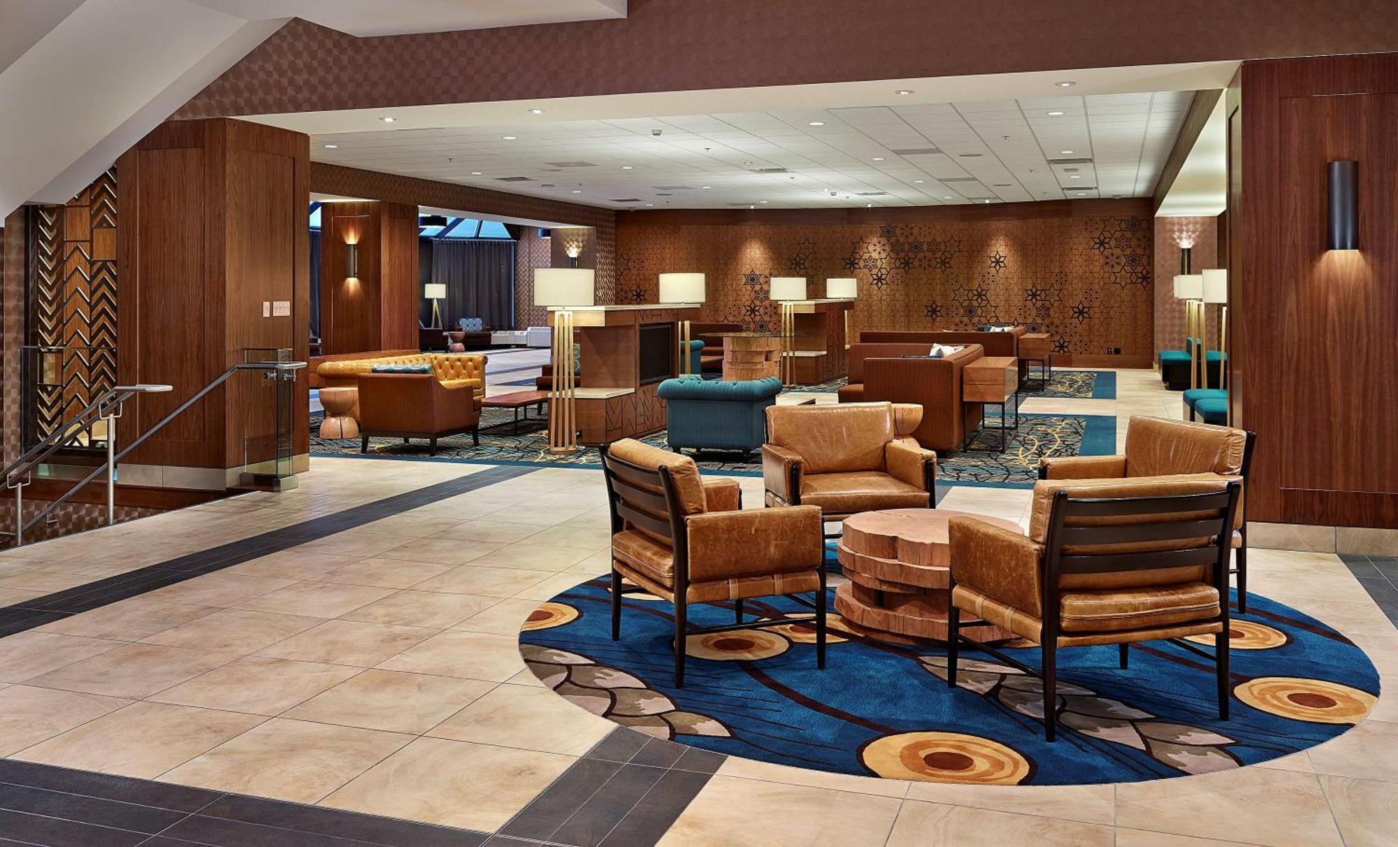 Doubletree By Hilton Hotel & Conference Centre Regina Bagian luar foto