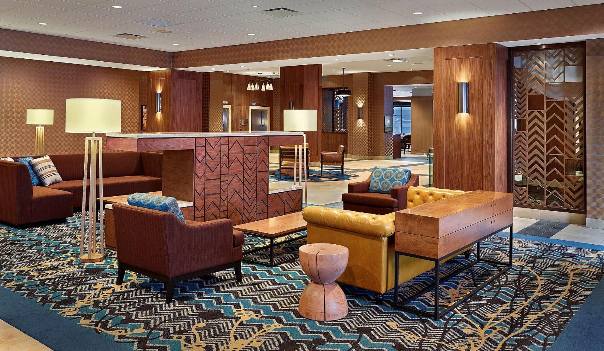 Doubletree By Hilton Hotel & Conference Centre Regina Bagian luar foto
